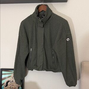 Vuori Olive Teddy Jacket